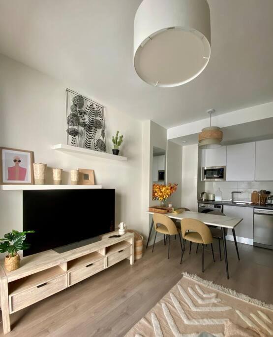Nuevo Moderno Apartamento De Lujo Sevilla Exterior foto